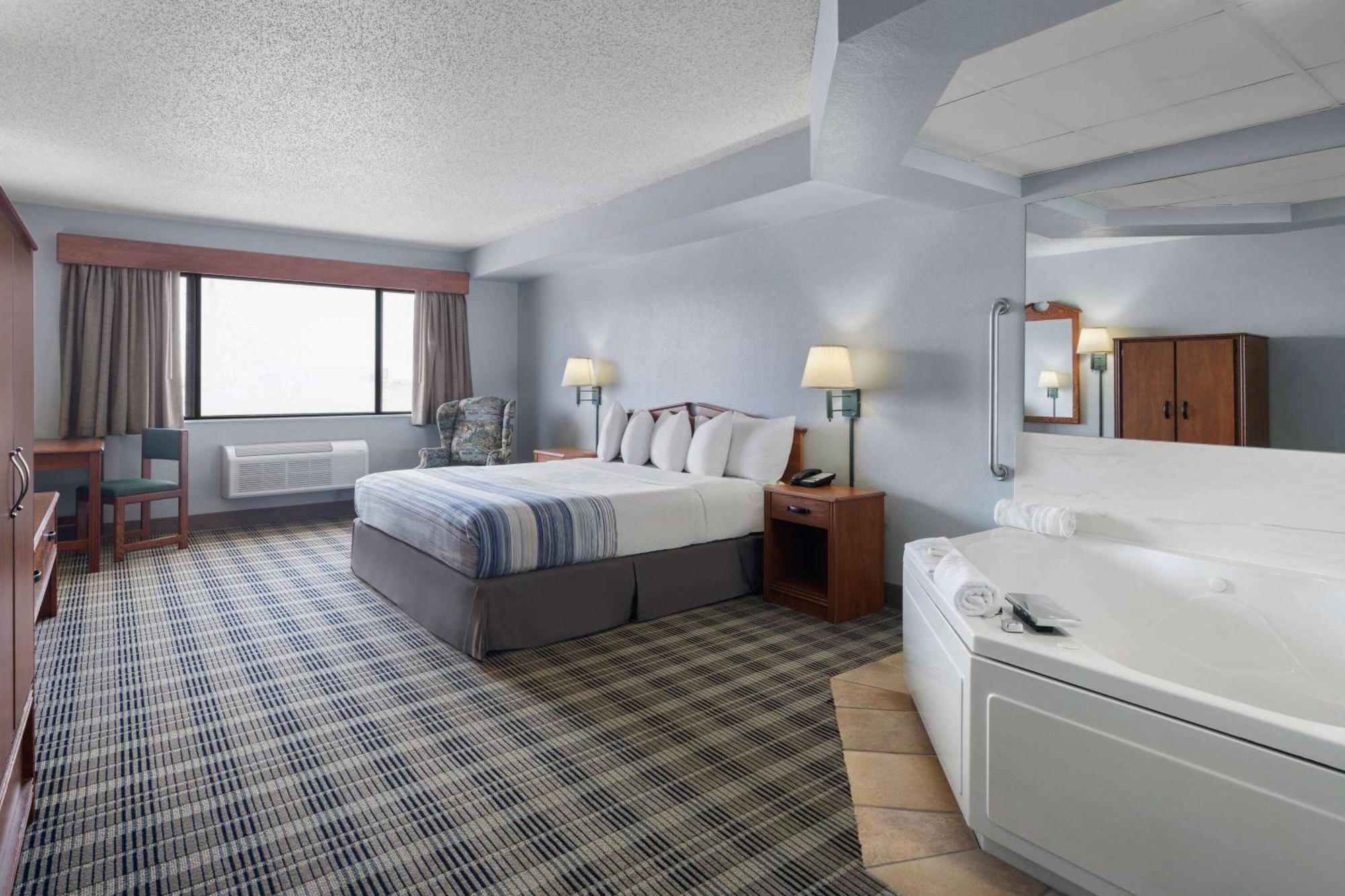 Americinn By Wyndham Stuart Esterno foto