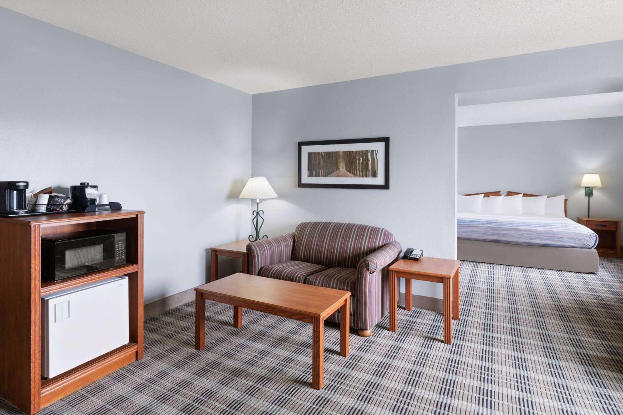 Americinn By Wyndham Stuart Esterno foto